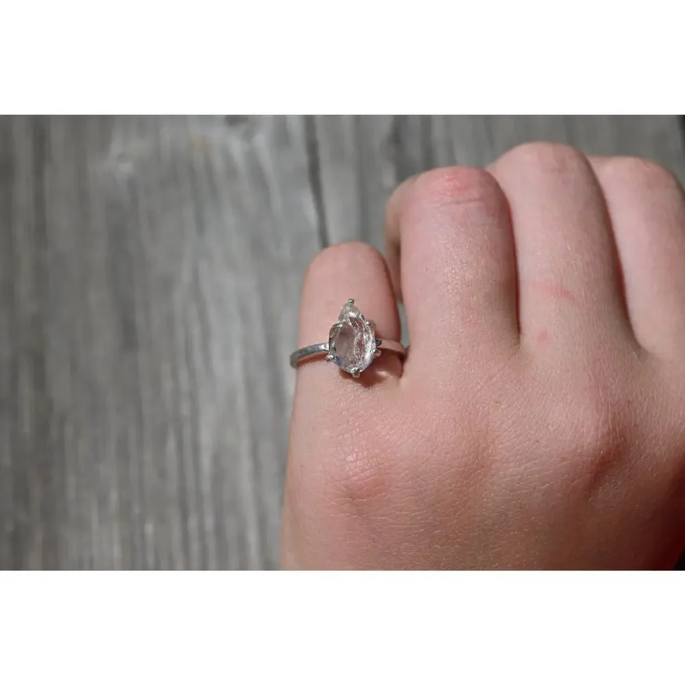alternative raw diamond engagement rings, raw crystal size 4 5 6 7 8 8 9 10 11